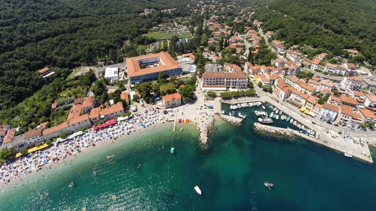 Apartman Nicole Moscenicka Draga Bagian luar foto